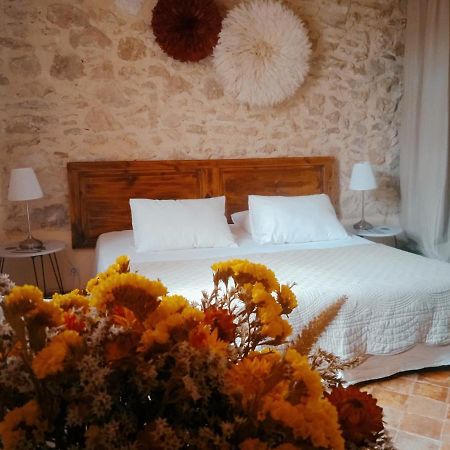 Chambre D'Hotes Face Au Lavoir Methamis Bagian luar foto