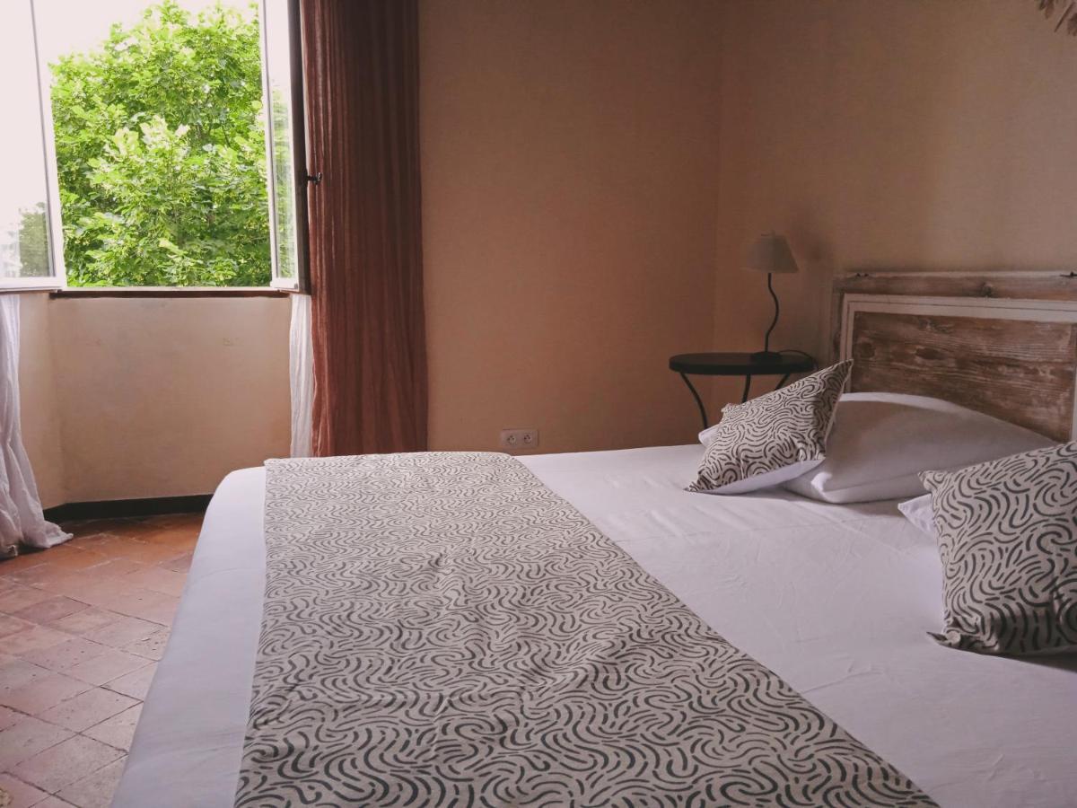 Chambre D'Hotes Face Au Lavoir Methamis Bagian luar foto