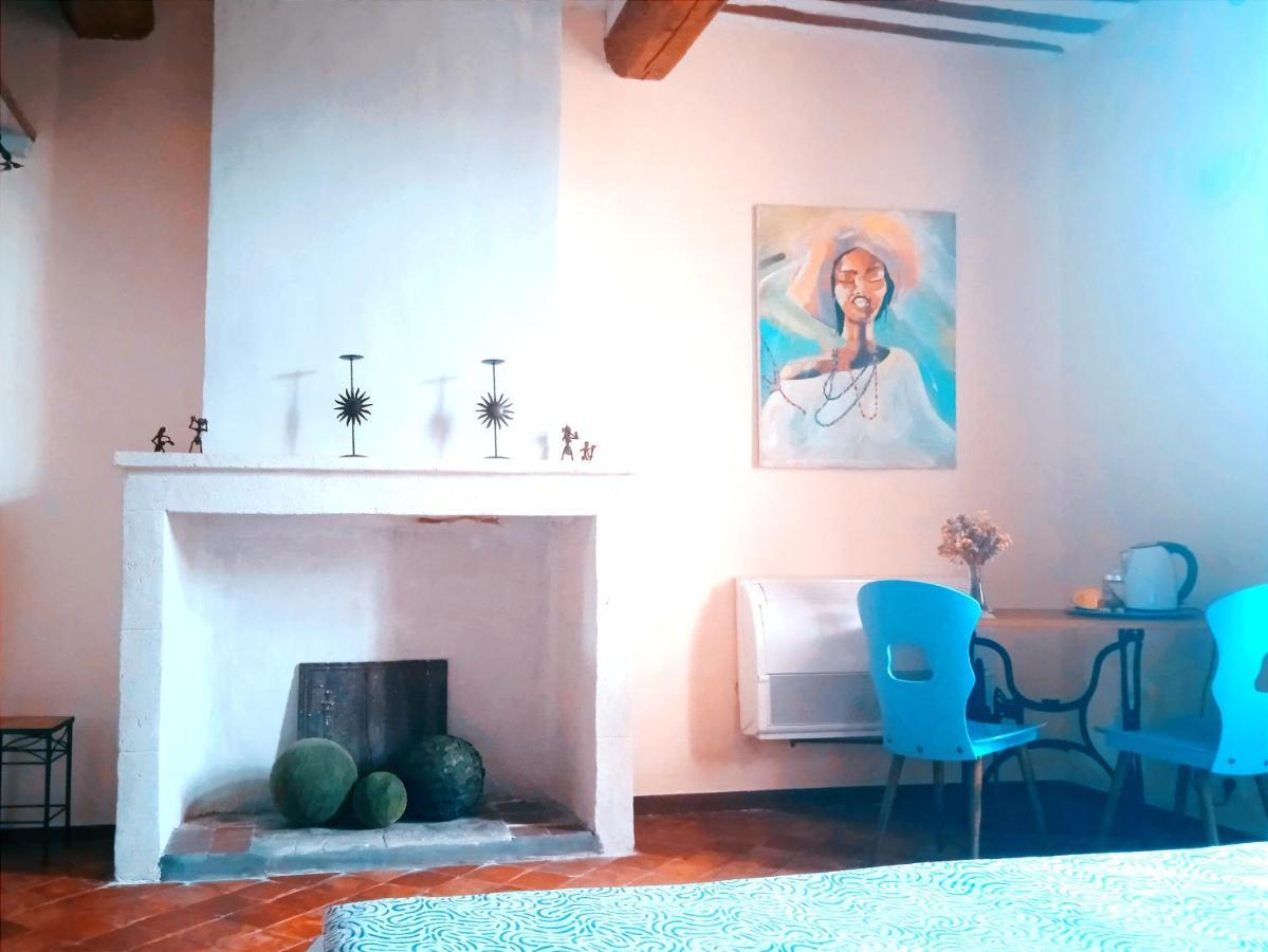 Chambre D'Hotes Face Au Lavoir Methamis Bagian luar foto